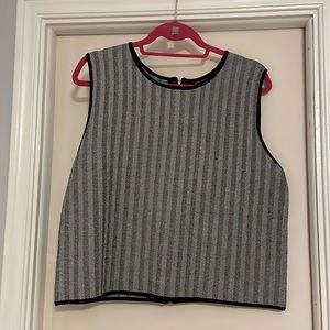 Eva Longoria Gray Herringbone Knit Back Zip Sleeveless Top.